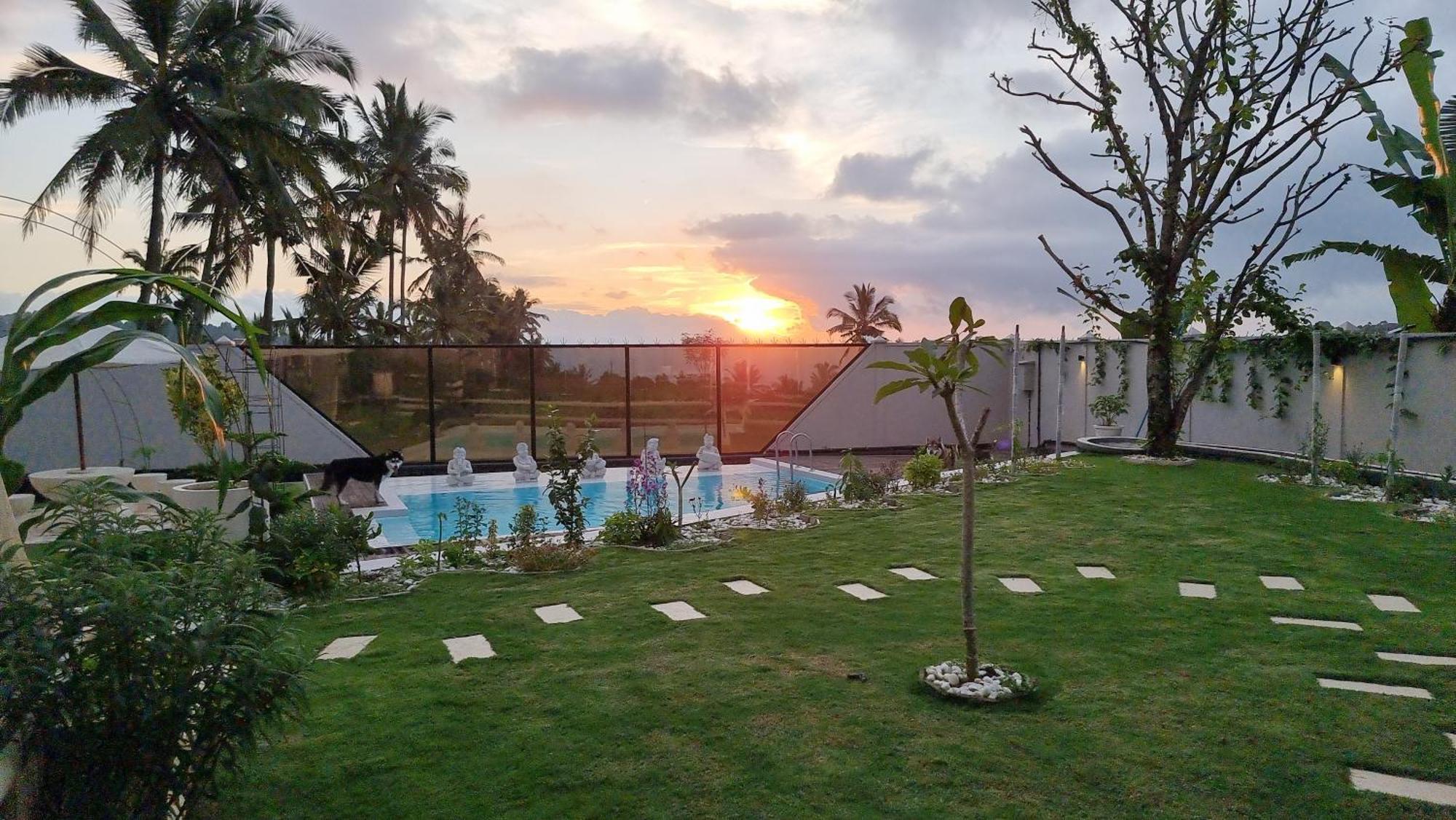 Utopiaku - Munduk Highlands Villa Buitenkant foto