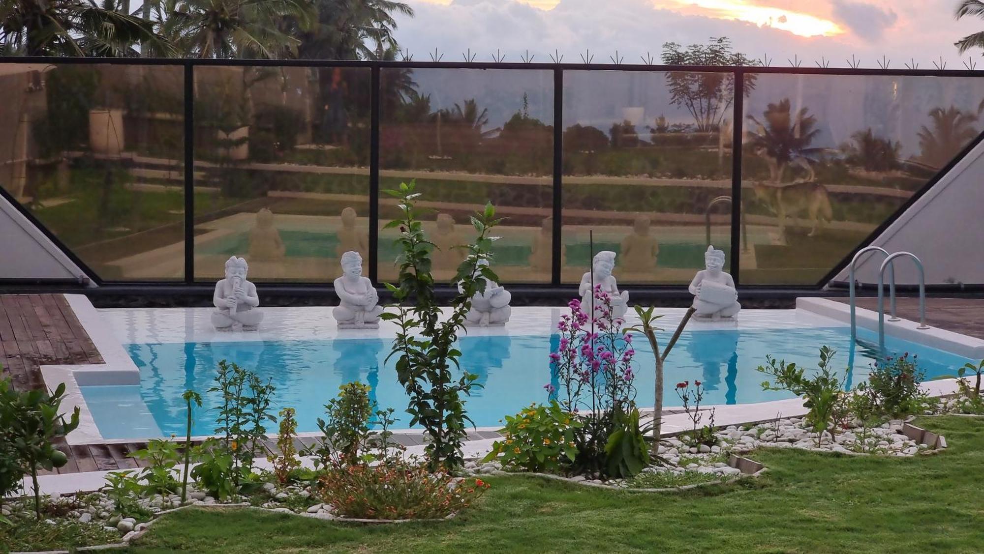 Utopiaku - Munduk Highlands Villa Buitenkant foto