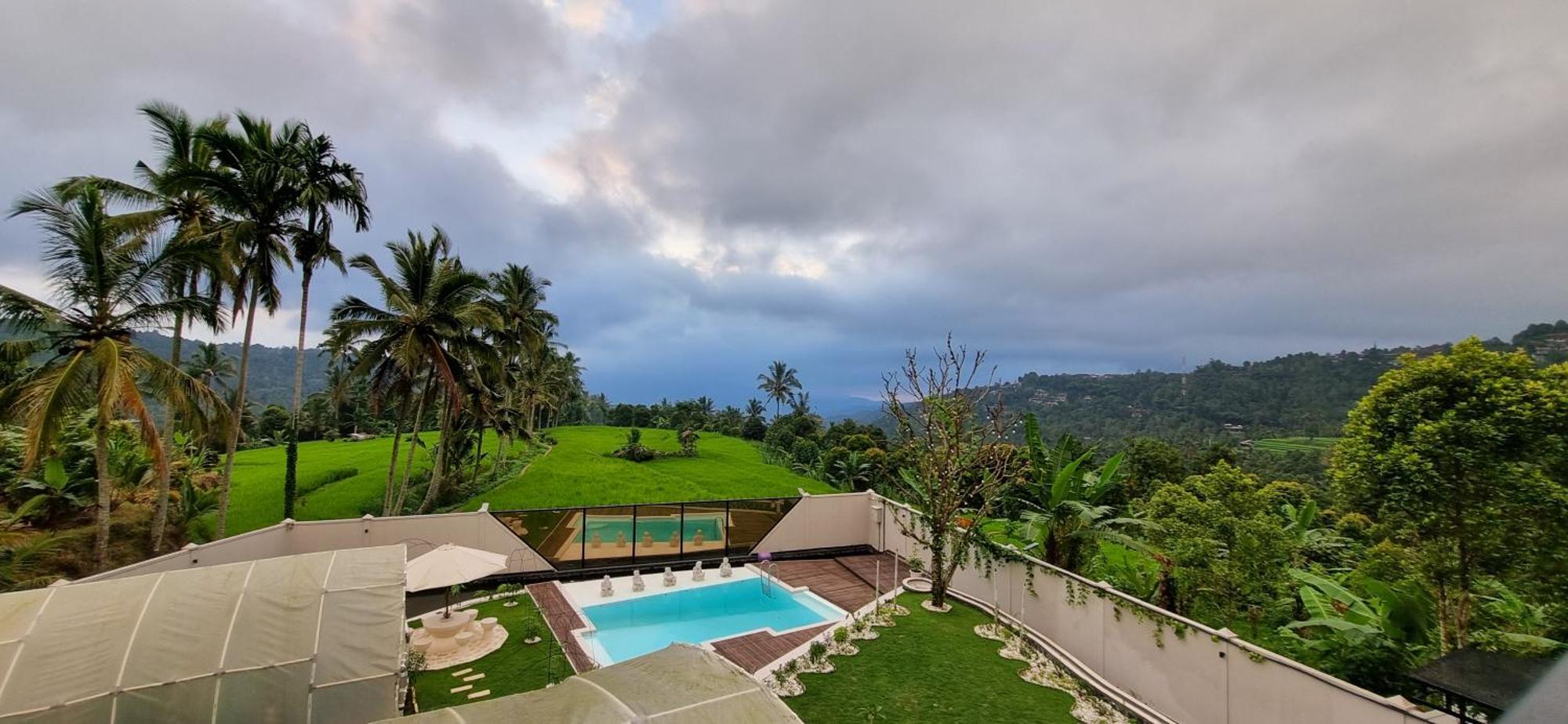 Utopiaku - Munduk Highlands Villa Buitenkant foto