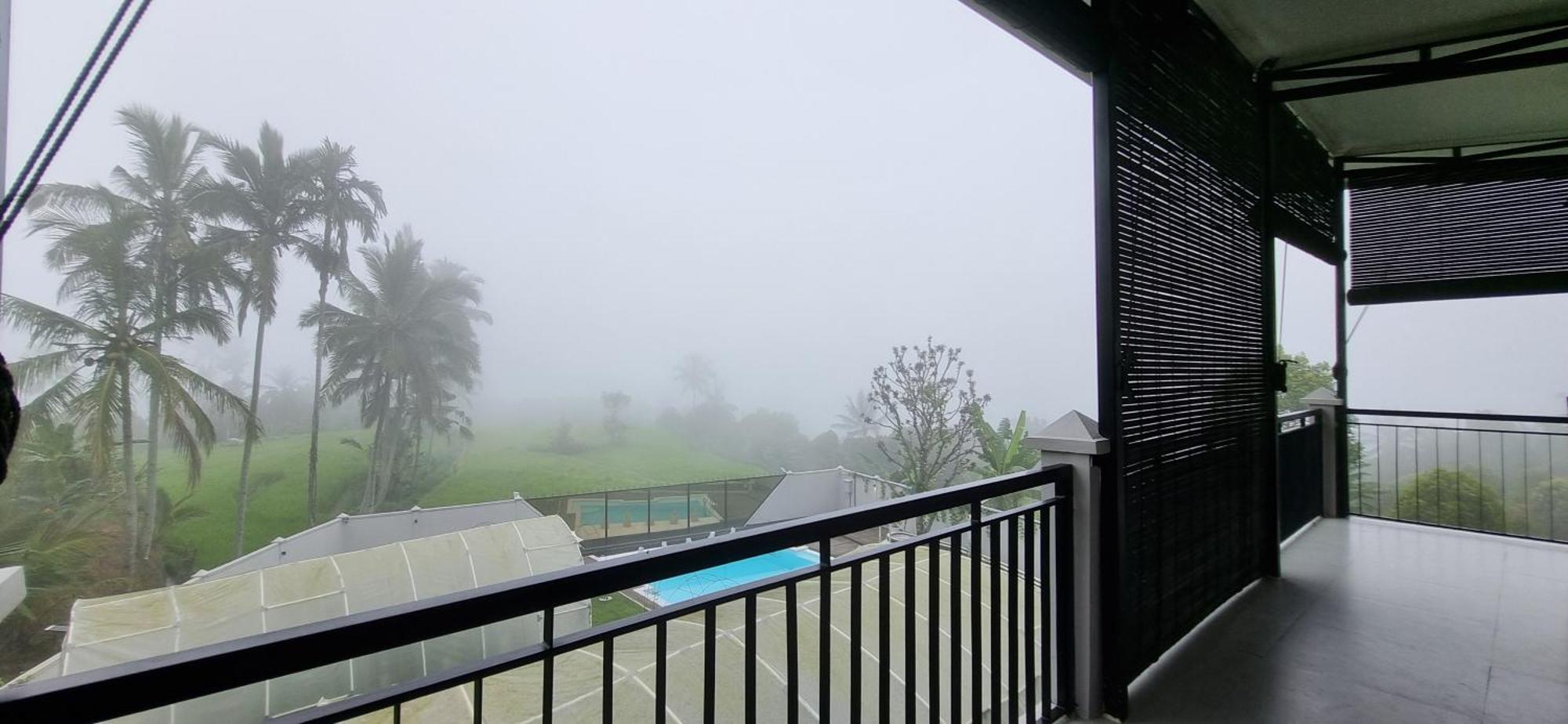 Utopiaku - Munduk Highlands Villa Buitenkant foto